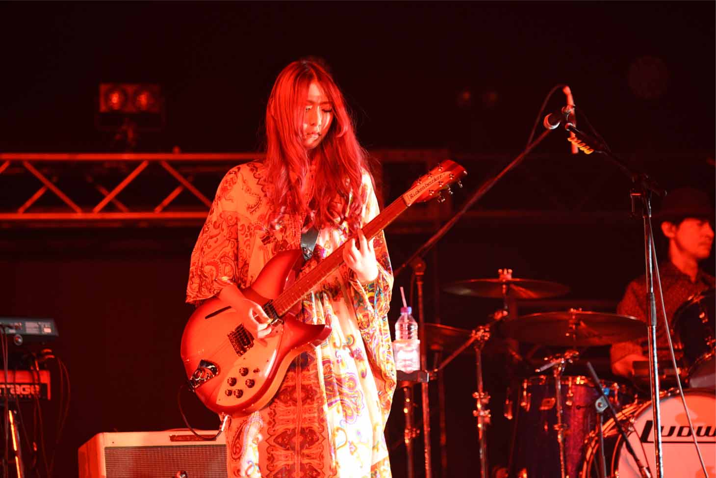 松尾レミ（Vo, G / GLIM SPANKY）(c)テレビ朝日ドリームフェスティバル2018（撮影：岸田哲平）