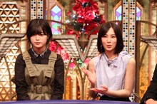 左から平手友梨奈（欅坂46）、北川景子。(c)フジテレビ