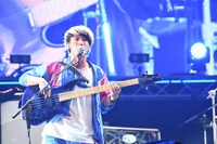あきらかにあきら（B / THE ORAL CIGARETTES）(c)テレビ朝日ドリームフェスティバル2018（撮影：岸田哲平）