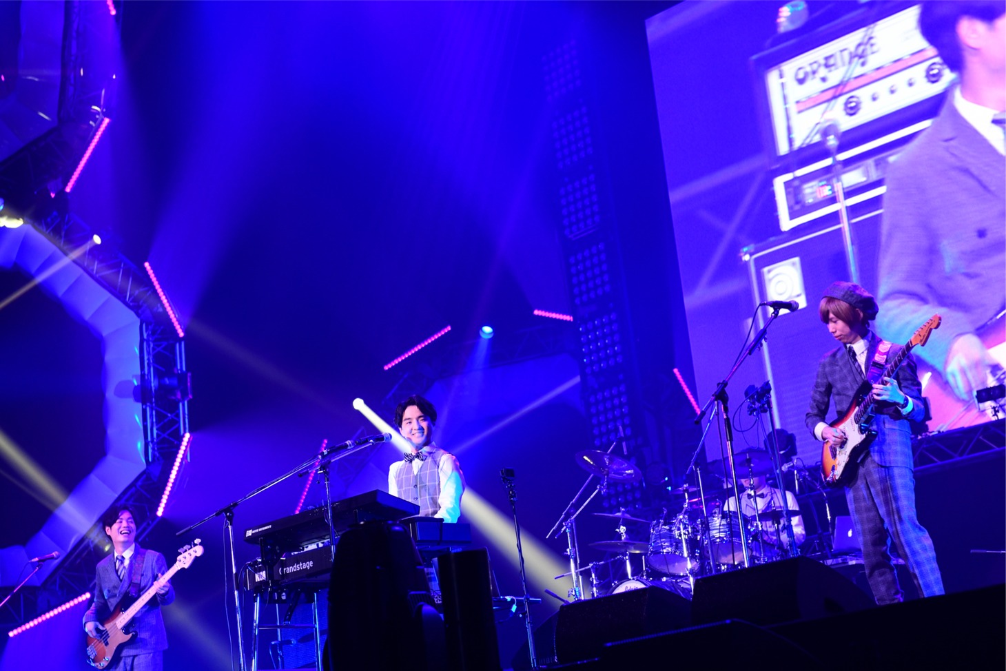 Official髭男dism (c)テレビ朝日 ドリームフェスティバル 2018 / 写真：岸田哲平