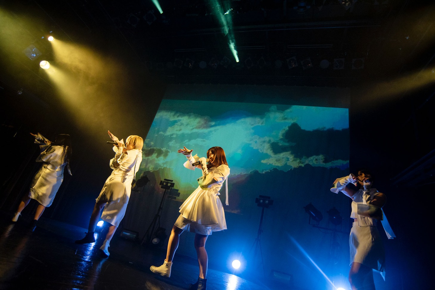 Maison book girl（撮影：稲垣謙一）