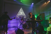 「JAMESON HALLOWEEN FES」ローンチイベントでのNewspeakのライブの様子（写真提供：ジェムソン）