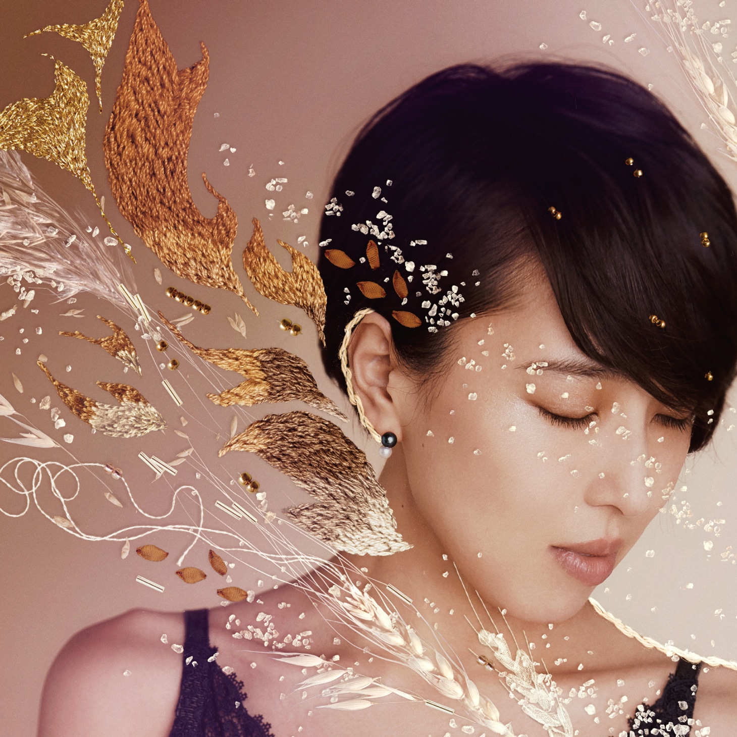 笹川美和「豊穣 -BEST '03～'18-」CD only盤ジャケット