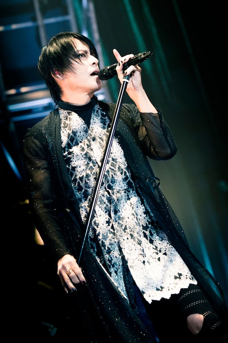 櫻井敦司（Vo）（撮影：田中聖太郎写真事務所）