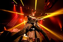 鈴木重伸（G）（Photo by Viola Kam［V'z Twinkle］）