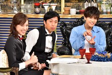 左から笹川友里（TBSアナウンサー）、徳井義実（チュートリアル）、岩田剛典（三代目 J Soul Brothers from EXILE TRIBE、EXILE）。  (c)TBS