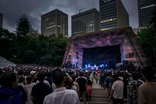 「OGRE YOU ASSHOLE at 日比谷野外大音楽堂 -QUADRAPHONIC SOUND LIVE-」の様子。（撮影：平林岳志）