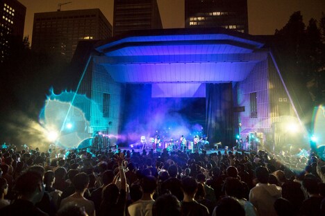 「OGRE YOU ASSHOLE at 日比谷野外大音楽堂 -QUADRAPHONIC SOUND LIVE-」の様子。（撮影：平林岳志）