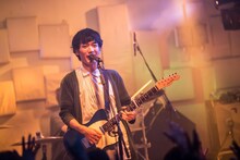 菊池遼（Vo, G / the quiet room）（写真提供：murffin discs）