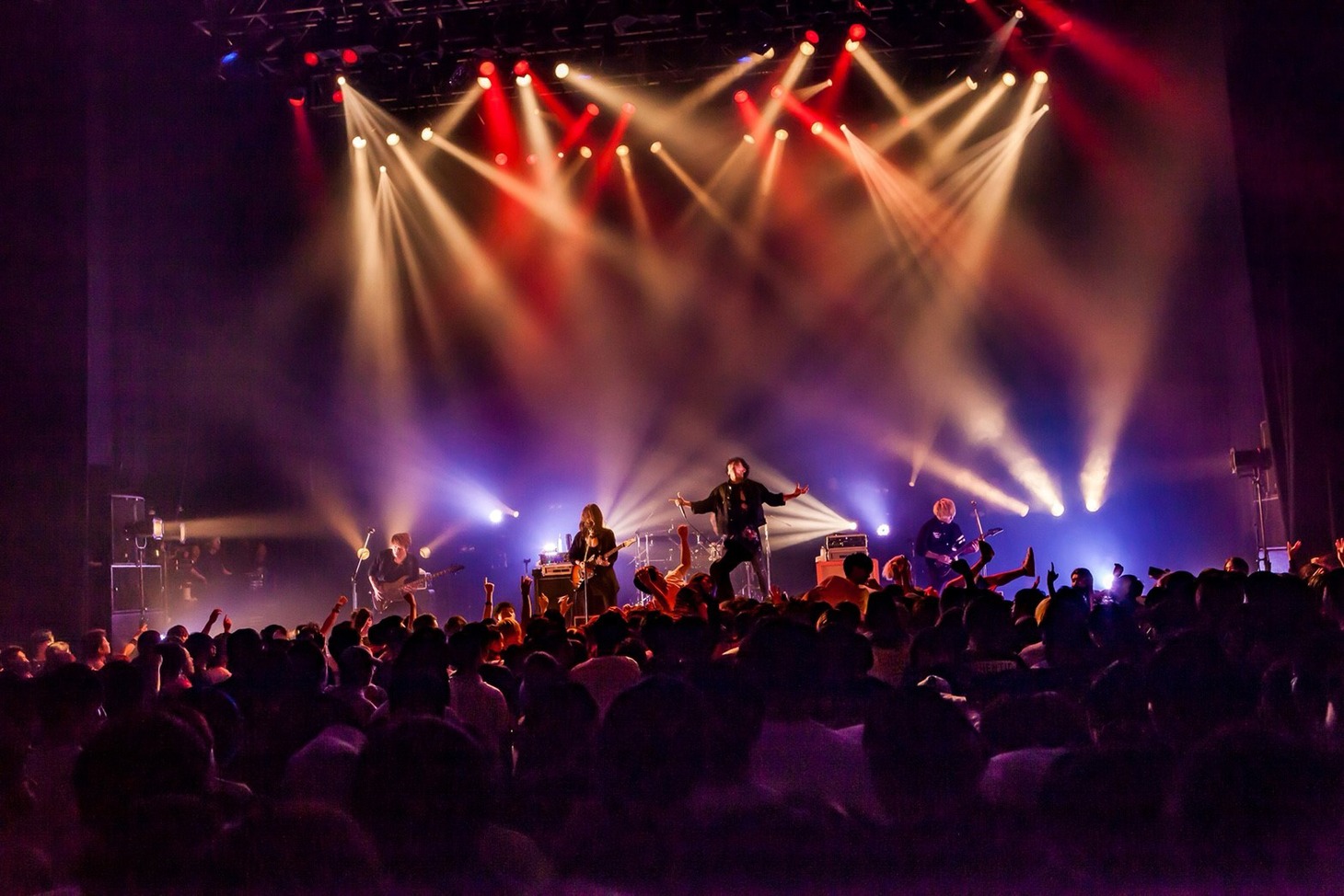 「TRUE NORTH FESTIVAL 2018」でのa crowd of rebellion。（Photo by Takashi"TAKA" Konuma）