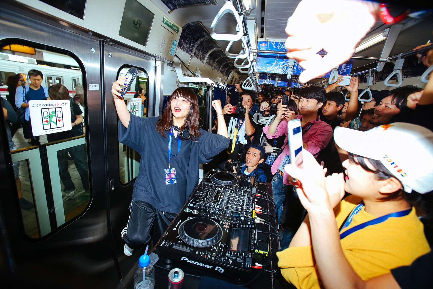 Licaxxxのパフォーマンスの様子。（Photo by Kouichi Nakazawa）