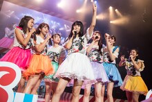 「PASSPO☆歌って踊って奏でる対バンツアー～Road to 中野サンプラザ～」東京・中野サンプラザホール公演の様子。（撮影：古川朋久）