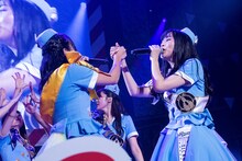 左から森詩織、根岸愛。（撮影：古川朋久）