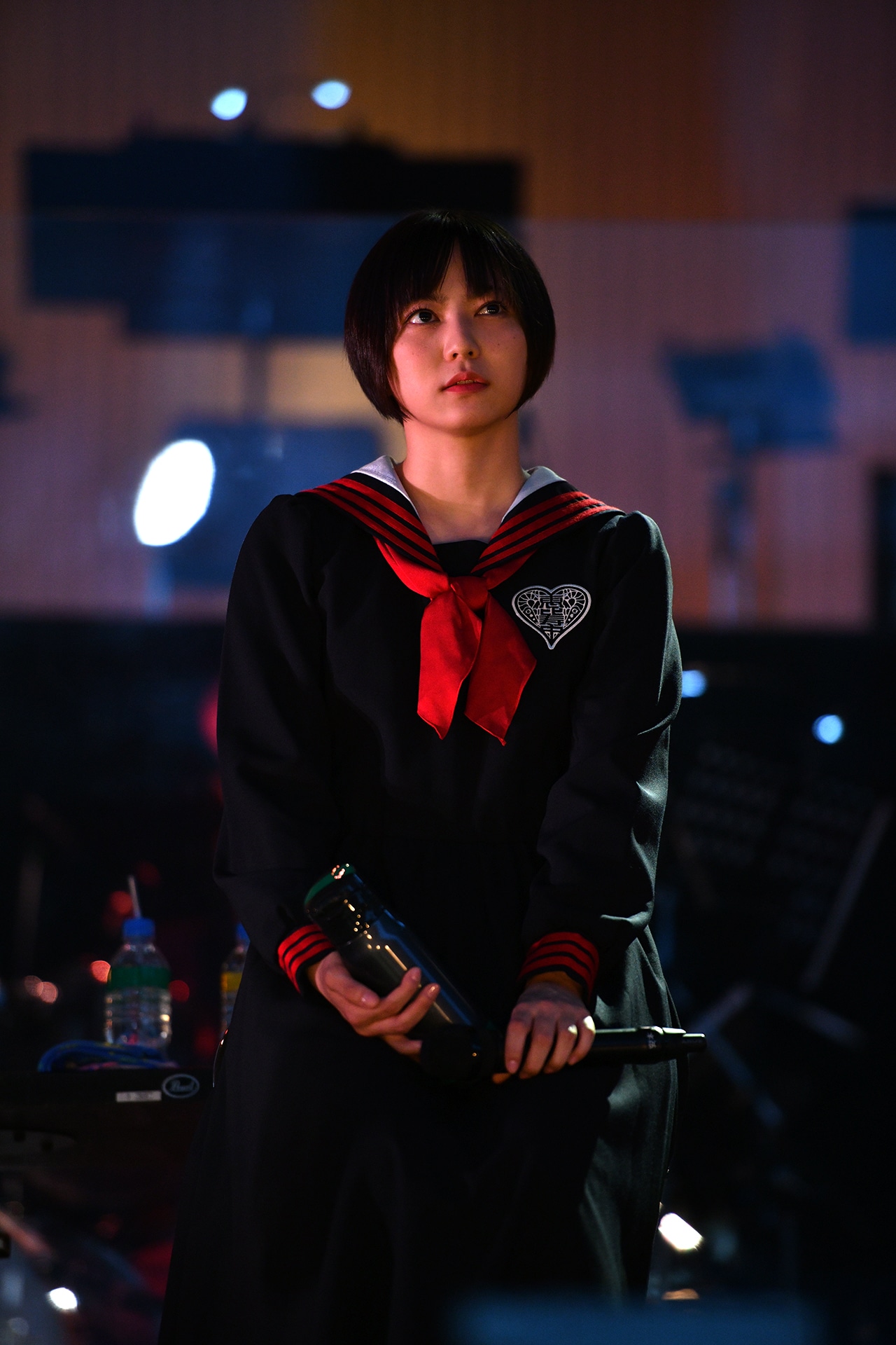 安本彩花