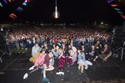 ベイビーレイズJAPAN「伝説の前夜祭」で撮影された記念写真。（写真提供：レプロエンタテインメント）