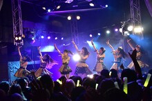 「はちみつロケット 1st ワンマンライブ H.R.HONEY♪～明日何してる？渋谷に行こうよ！～」第2部の様子。