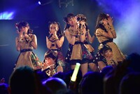 「はちみつロケット 1st ワンマンライブ H.R.HONEY♪～明日何してる？渋谷に行こうよ！～」第2部の様子。