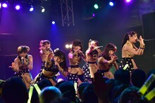 「はちみつロケット 1st ワンマンライブ H.R.HONEY♪～明日何してる？渋谷に行こうよ！～」第2部の様子。