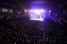 Little Glee Monster「Little Glee Monster Live Tour 2018～Calling!!!!!」東京・オリンパスホール八王子公演の様子。（Photo by Yusuke Sato）