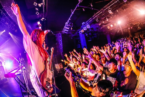 「Amelie『ビューティフルライフ』Release Tour 2018 FINAL」の様子。（撮影：日吉"JP"純平）