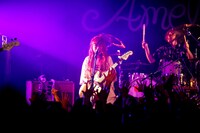 「Amelie『ビューティフルライフ』Release Tour 2018 FINAL」の様子。（撮影：日吉"JP"純平）