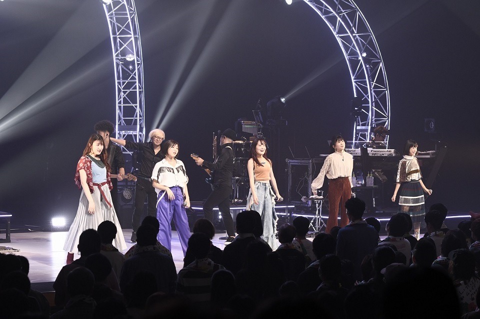 Little Glee Monster「Little Glee Monster Live Tour 2018～Calling!!!!!」東京・オリンパスホール八王子公演の様子。（Photo by Yusuke Sato）