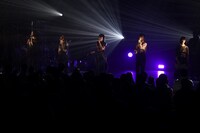 Little Glee Monster「Little Glee Monster Live Tour 2018～Calling!!!!!」東京・オリンパスホール八王子公演の様子。（Photo by Yusuke Sato）