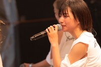 高見奈央（写真提供：レプロエンタテインメント）