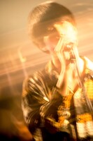 高橋海（Vo, Key / LUCKY TAPES）（撮影：八尾武志）