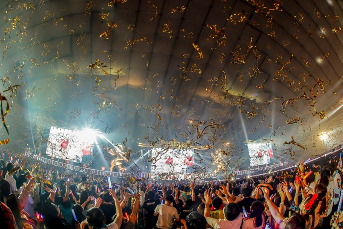 「KING SUPER LIVE 2018」東京・東京ドーム公演の様子。（Photo by hajime kamiiisaka）