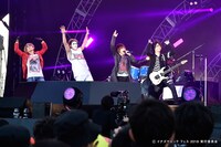 ゴールデンボンバー