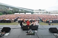 KANA-BOON「ヨイサヨイサのただいまつり！2018 in 堺」の様子。（Photo by gentahisada）