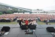 KANA-BOON「ヨイサヨイサのただいまつり!2018 in 堺」の様子。(Photo by gentahisada)
