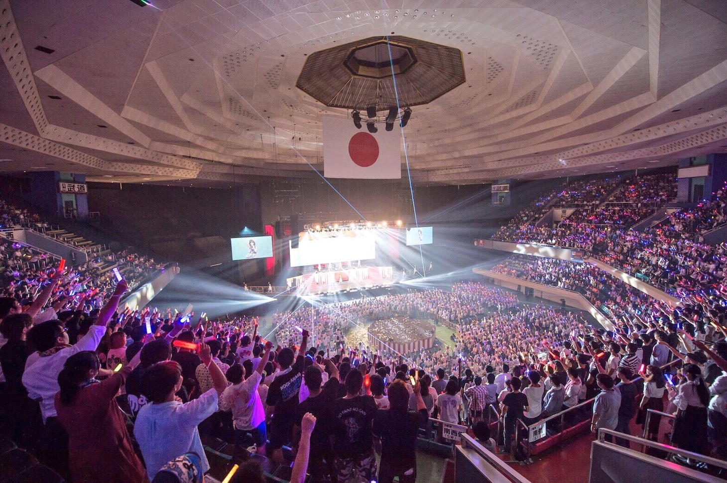 まねきケチャ「日本武道館 de まねきケチャ」の様子。（Photo by 高階裕幸 / 野田凌平 / ヤマ［@YUBOPHOTO］ ）