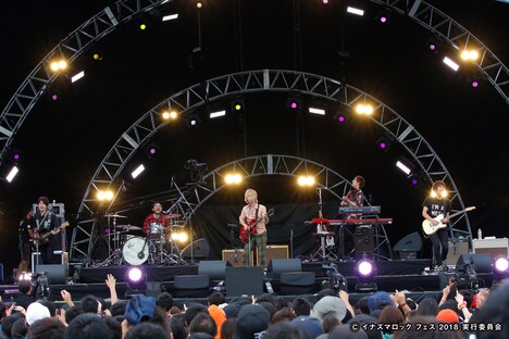 NICO Touches the Walls