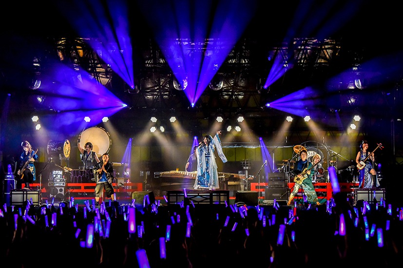 「和楽器バンド 平安神宮単独奉納ライブ in 和楽器サミット2018」の様子。（写真提供：avex）