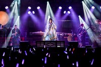 「和楽器バンド 平安神宮単独奉納ライブ in 和楽器サミット2018」の様子。（写真提供：avex）