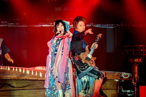 「和楽器バンド 平安神宮単独奉納ライブ in 和楽器サミット2018」の様子。（写真提供：avex）