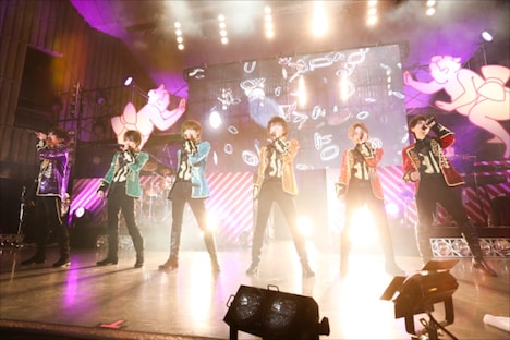 風男塾「FUDAN10KU LIVE 10th ANNIVERSARY FINAL～風歌番付～」の様子。