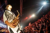 誠果（Sax, MANIPULATOR）（写真提供：ソニー・ミュージックレコーズ）