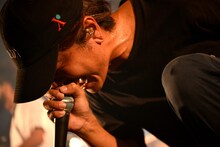 Hiro（Vo / SHADOWS）（撮影：半田安政［Showcase］）