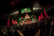 FIRE BALL with Home Grownのライブの様子。（Photo by HayachiN）