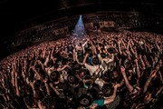 G-FREAK FACTORYのライブの様子。（Photo by HayachiN）