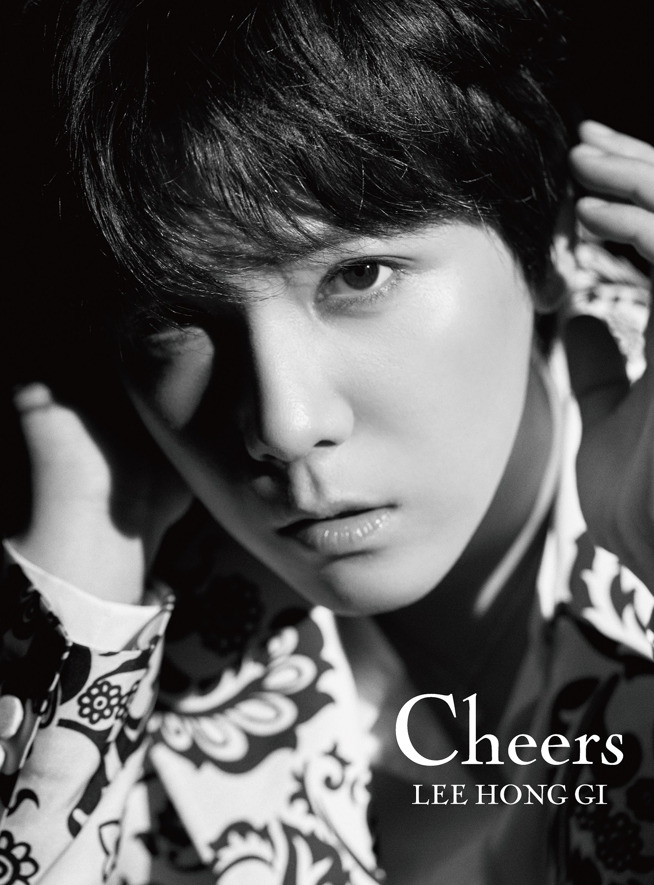 イ・ホンギ「Cheers」初回限定盤ジャケット