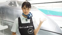 新幹線の乗務員の制服を着た瀧野由美子（STU48） (c)テレビ朝日