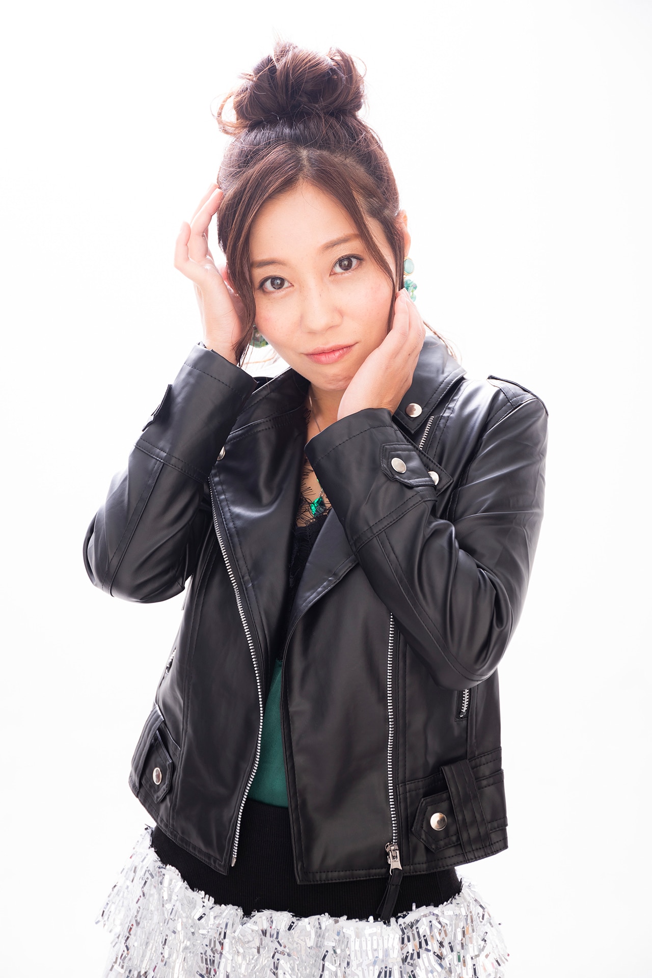 今年4月まで3人組ユニット・ピースストーンのボーカルasukaとしても活動していた元モーニング娘。の福田明日香。