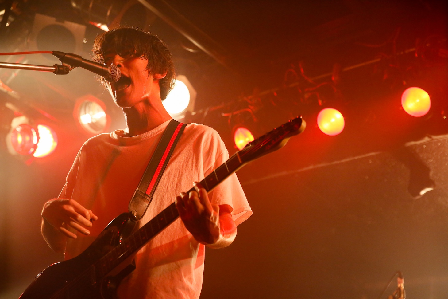 岩渕想太（Vo, G / パノラマパナマタウン）（撮影：濱本英介）