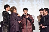 「BOYS AND MENです！」とBOYS AND MENのアピールを忘れない田中俊介（中央）。