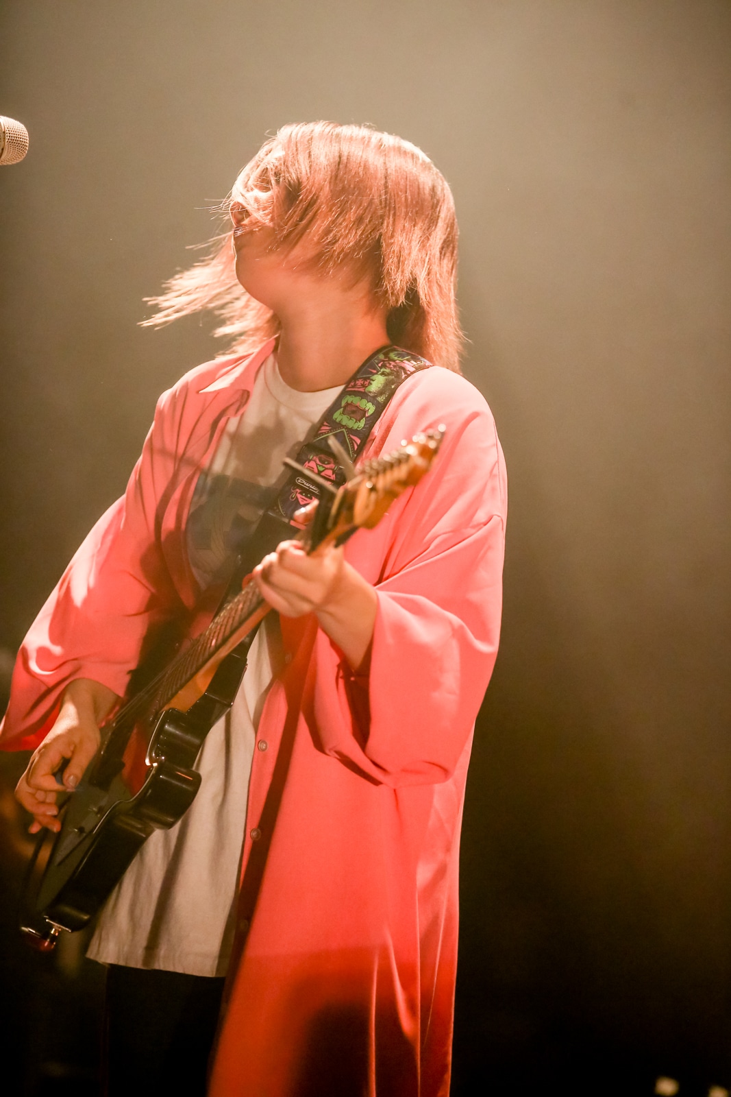 佐藤千亜妃（Vo, G）（Photo by Viola Kam［V'z Twinkle］）