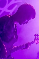 谷口滋昭（B）（Photo by Viola Kam［V'z Twinkle］）